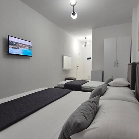 Villa Marsal Sarandë Exteriör bild