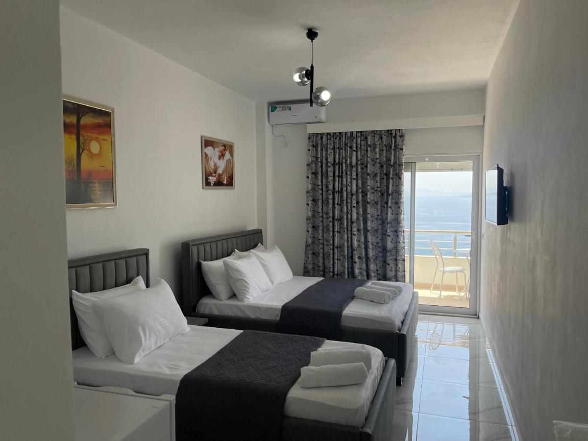 Villa Marsal Sarandë Exteriör bild