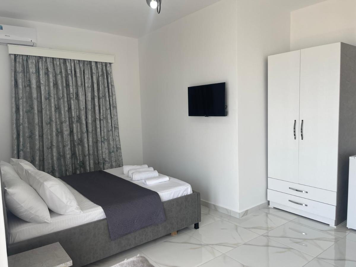Villa Marsal Sarandë Exteriör bild
