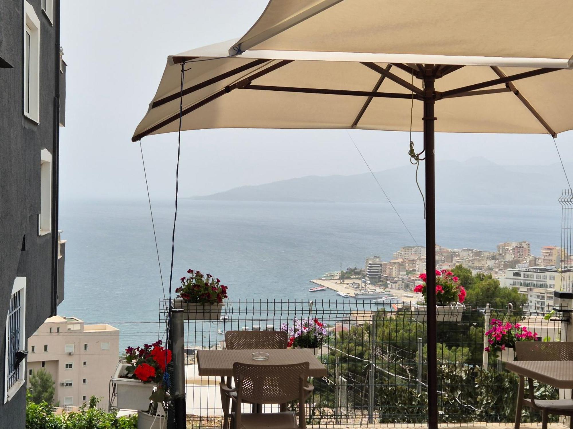 Villa Marsal Sarandë Exteriör bild