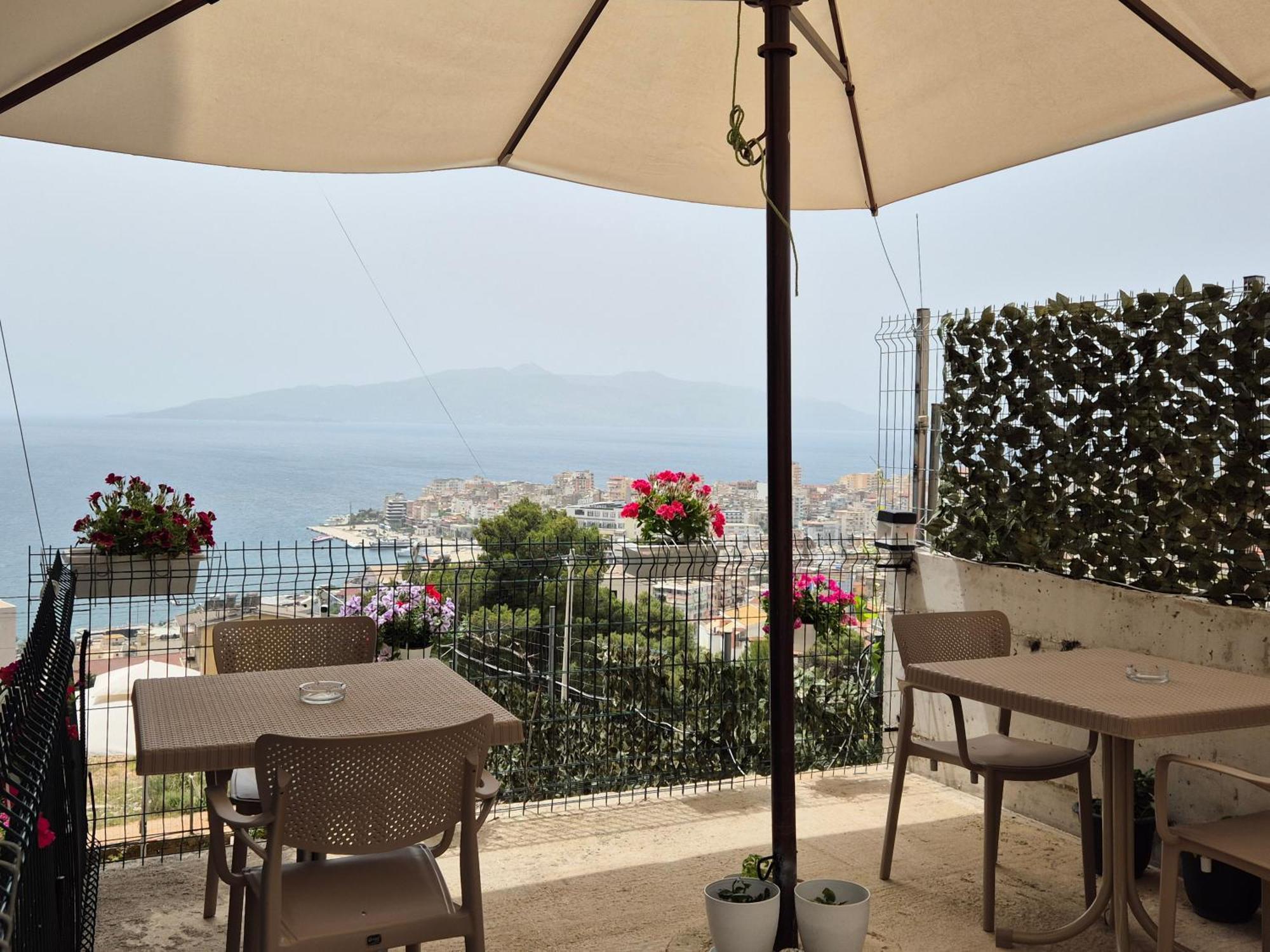 Villa Marsal Sarandë Exteriör bild