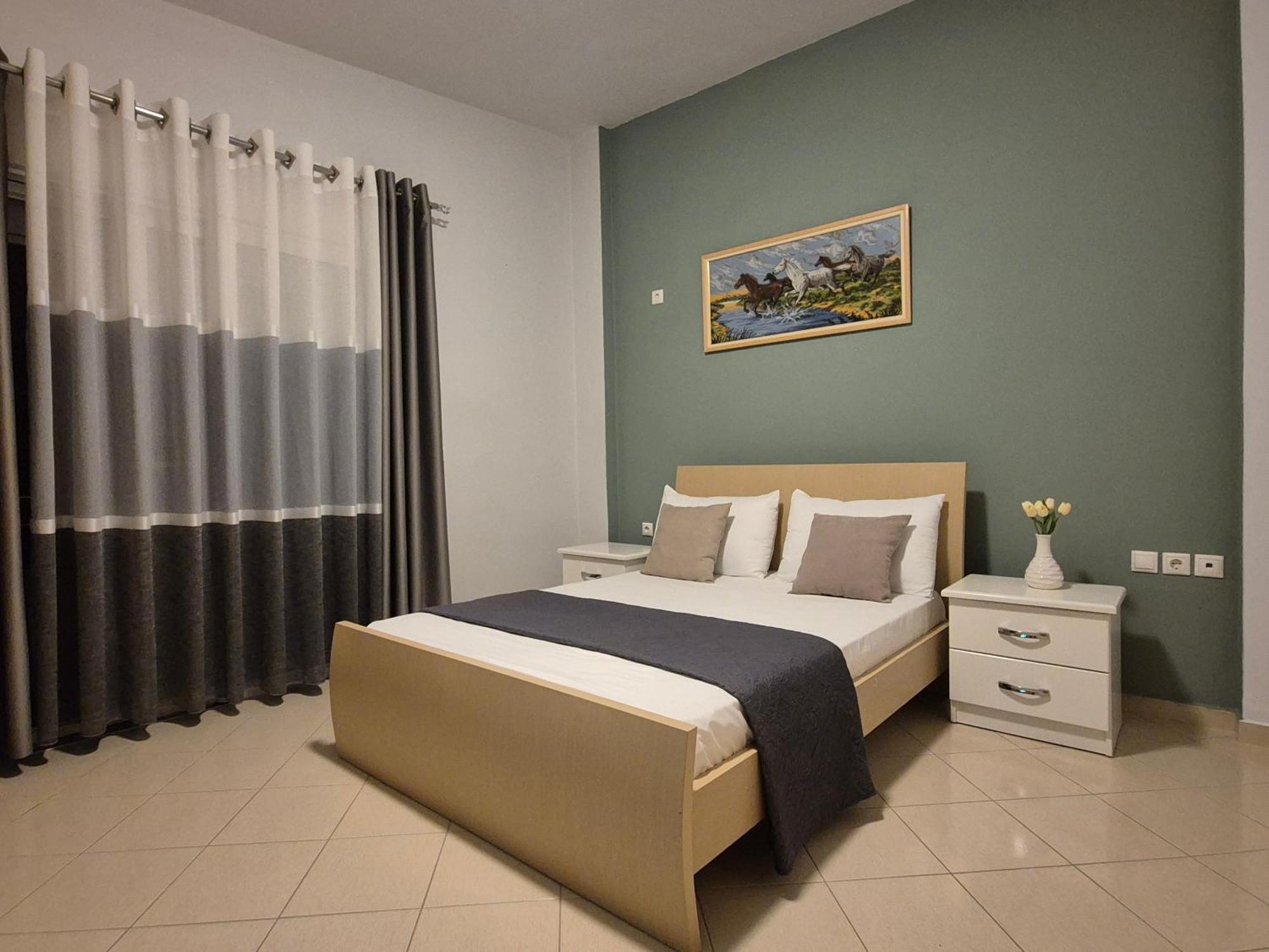 Villa Marsal Sarandë Exteriör bild