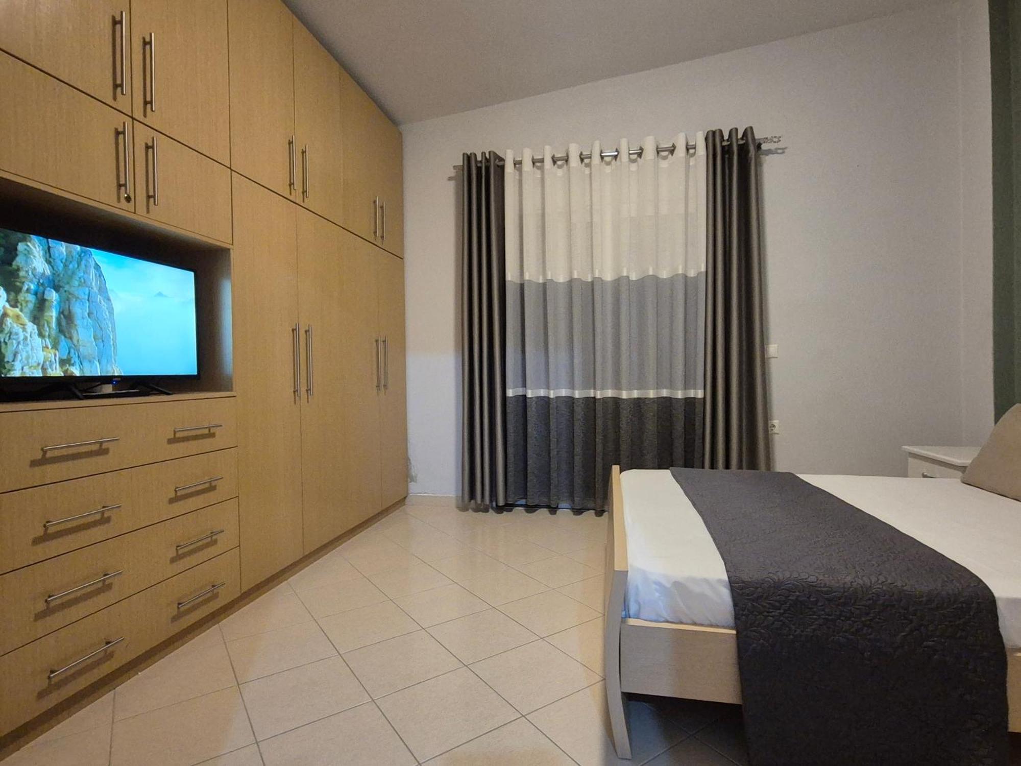 Villa Marsal Sarandë Exteriör bild
