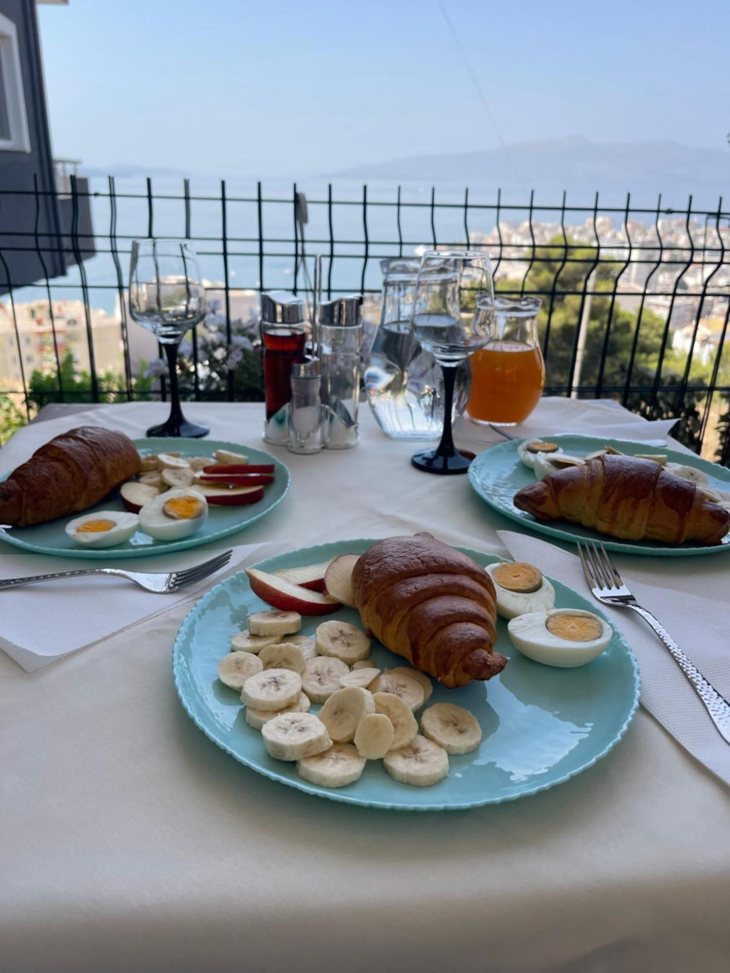 Villa Marsal Sarandë Exteriör bild
