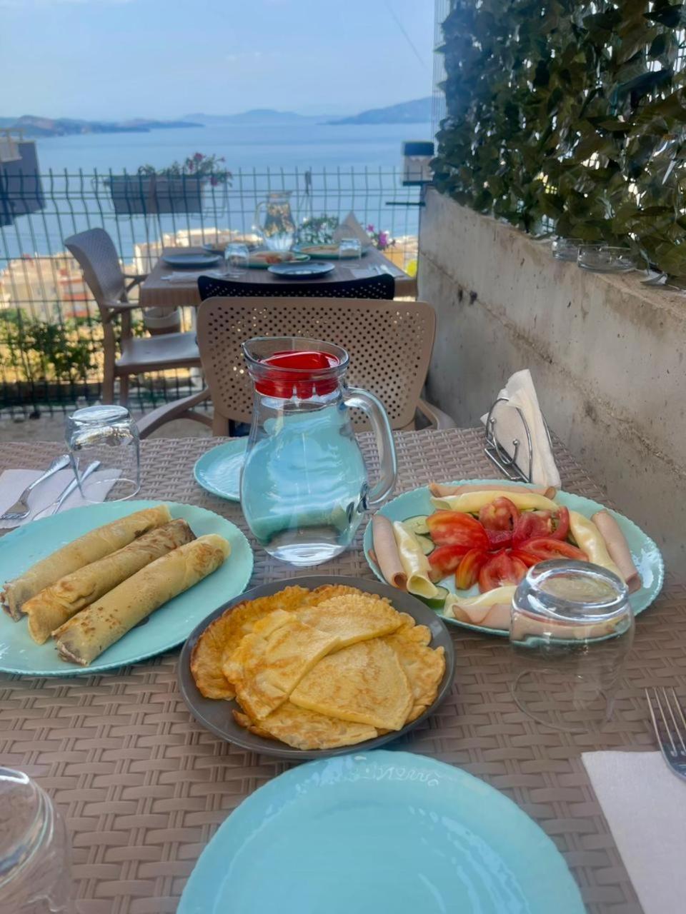 Villa Marsal Sarandë Exteriör bild
