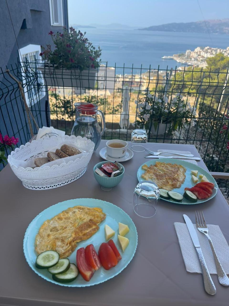 Villa Marsal Sarandë Exteriör bild